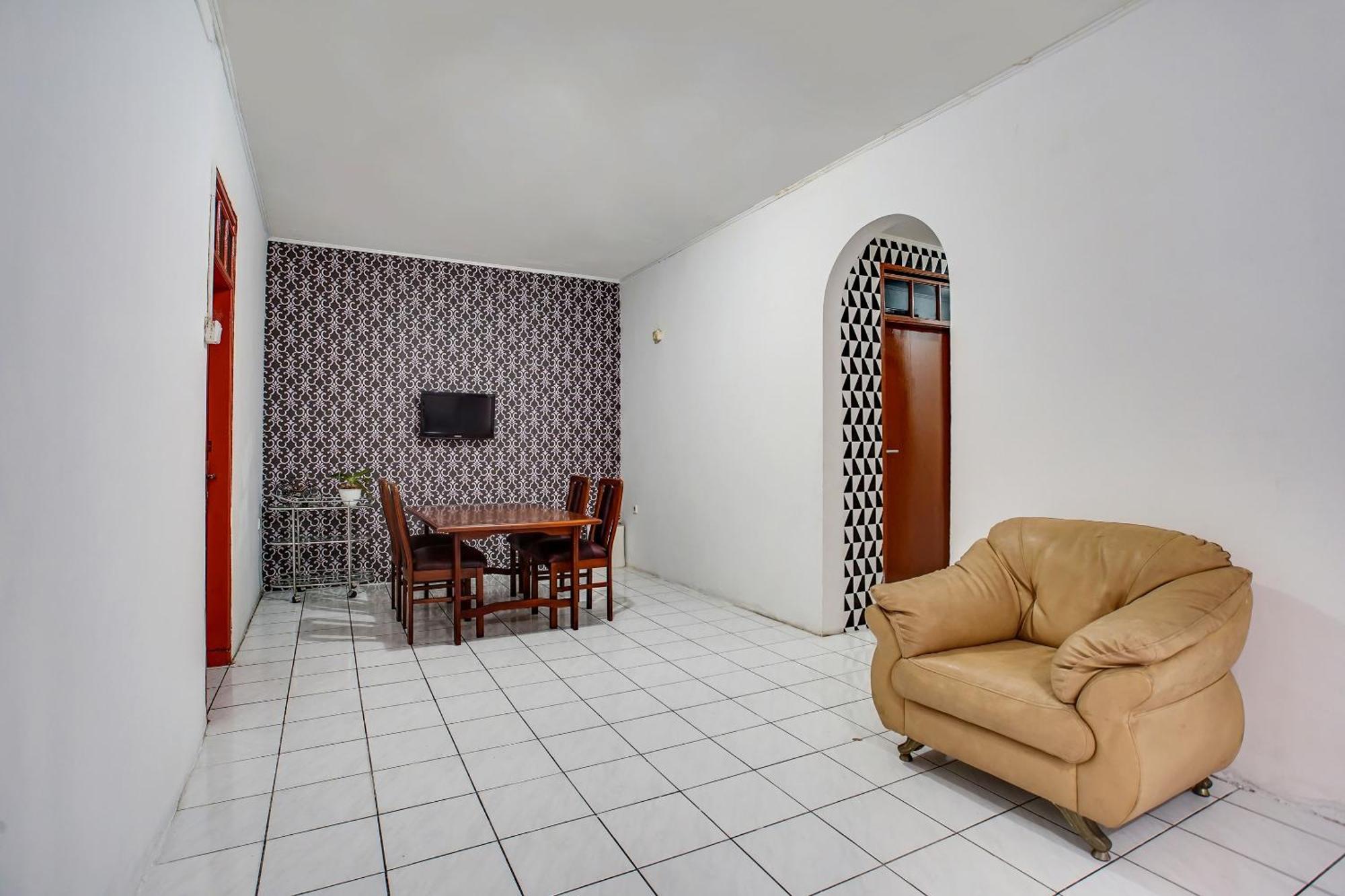 Spot On 91117 Sriwijaya Residence Syariah Бандунг Экстерьер фото